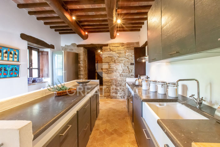 Image No.35-7 Bed Country House for sale