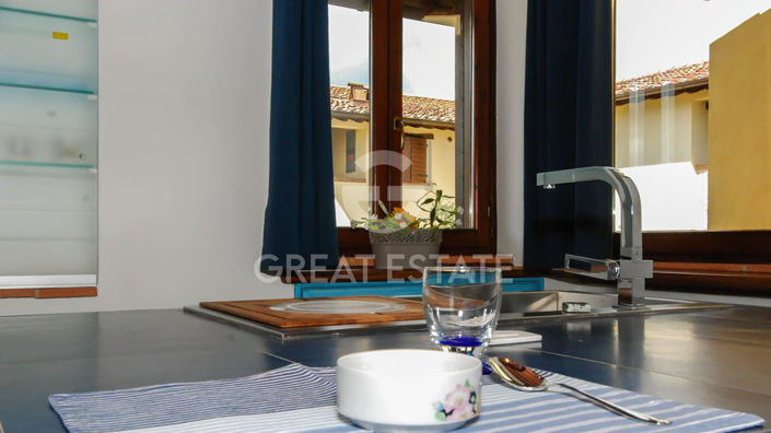 Image No.9-1 Bed Property for sale