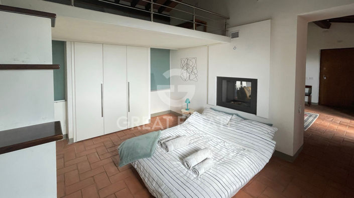 Image No.13-1 Bed Property for sale