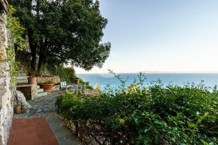 Image No.4-4 Bed Villa for sale