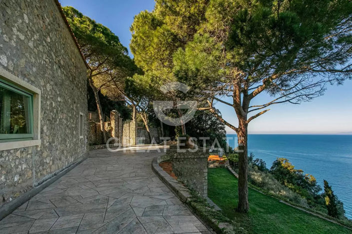 Image No.9-4 Bed Villa for sale