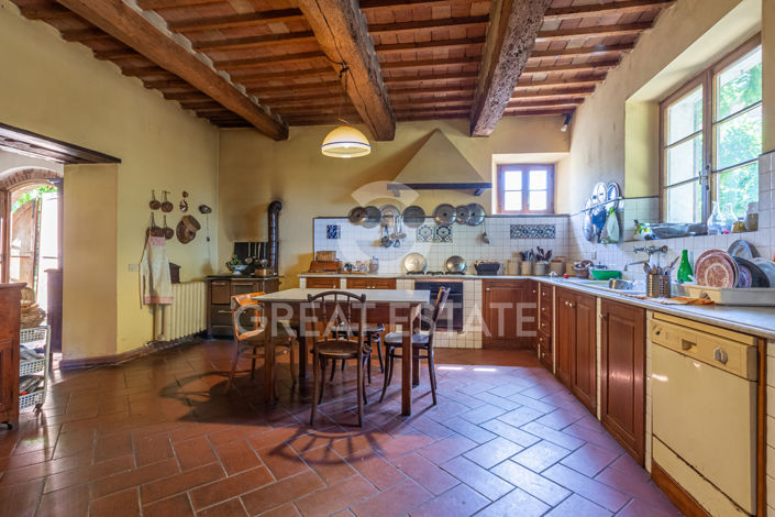 Image No.30-7 Bed Country House for sale