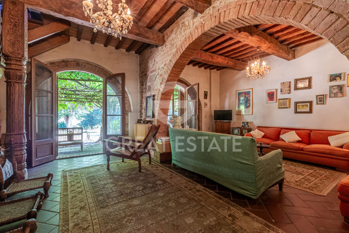 Image No.31-7 Bed Country House for sale