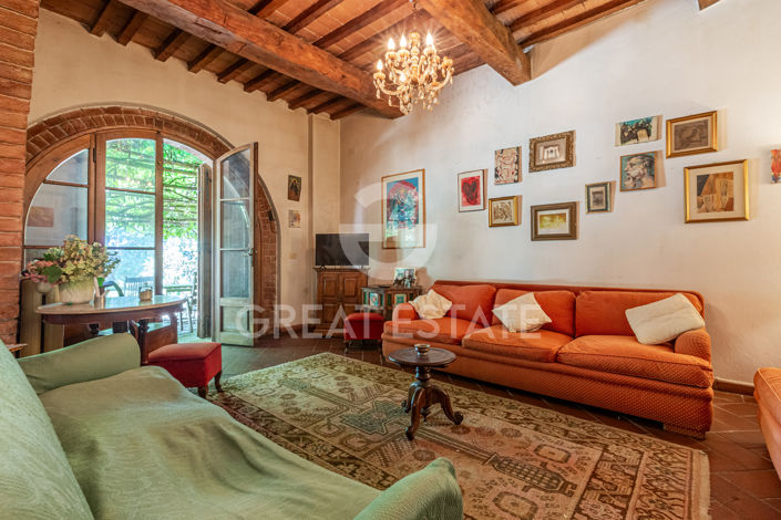 Image No.32-7 Bed Country House for sale