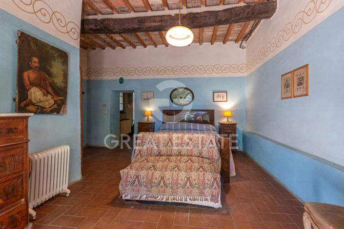 Image No.35-7 Bed Country House for sale