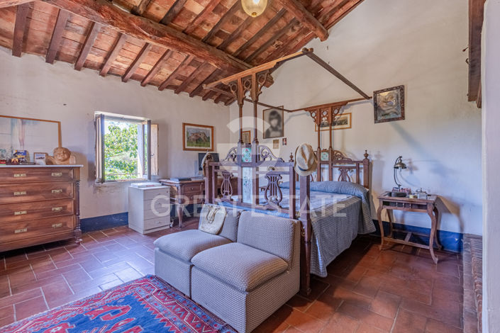 Image No.41-7 Bed Country House for sale