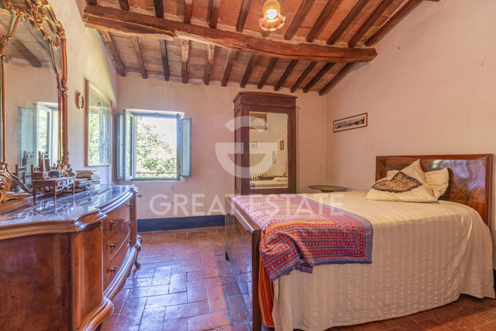 Image No.45-7 Bed Country House for sale