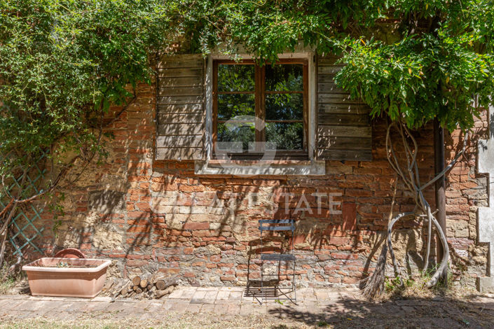 Image No.54-7 Bed Country House for sale