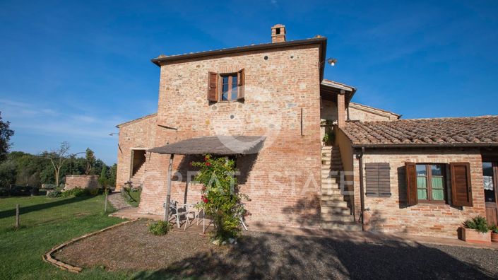 Image No.12-6 Bed Country House for sale