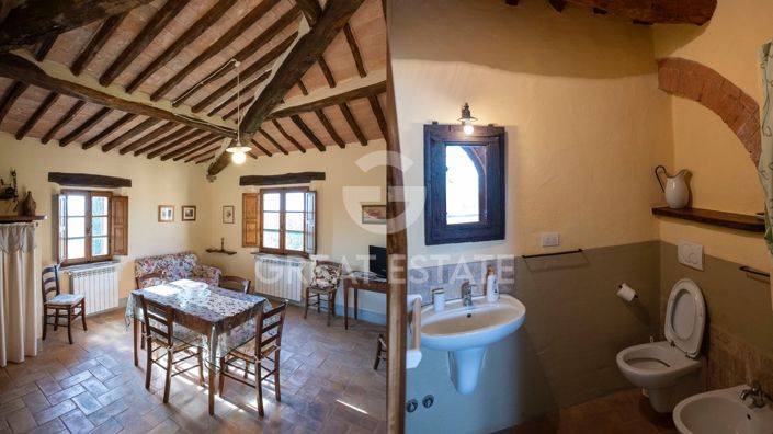 Image No.20-6 Bed Country House for sale