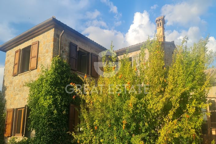 Image No.5-7 Bed Country House for sale