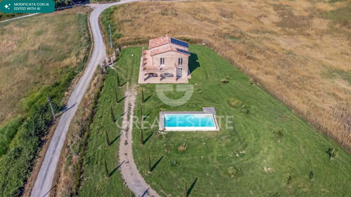Image No.11-Maison de campagne de 4 chambres à vendre à Castiglione del Lago