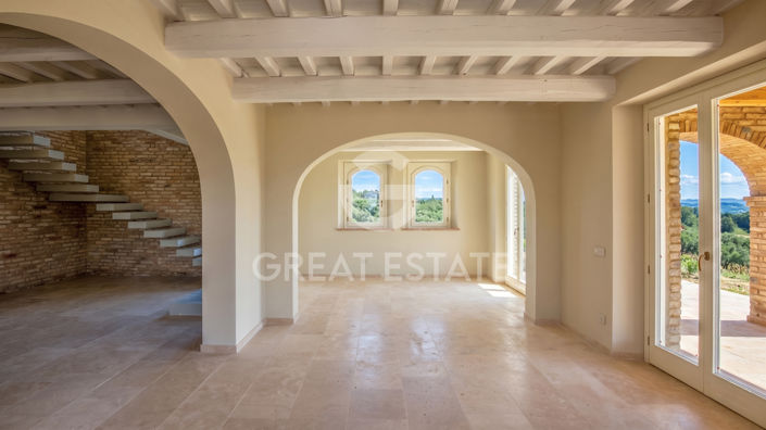 Image No.3-Maison de campagne de 4 chambres à vendre à Castiglione del Lago