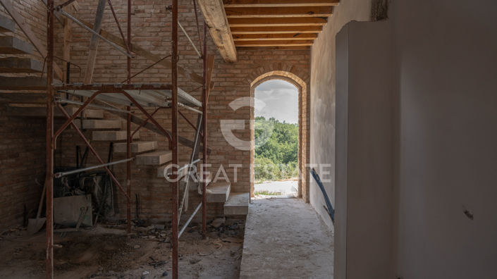 Image No.21-4 Bed Country House for sale