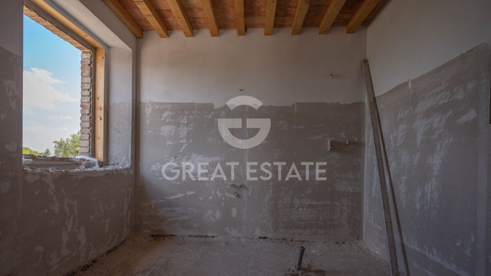 Image No.30-4 Bed Country House for sale