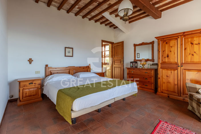 Image No.29-4 Bed Country House for sale