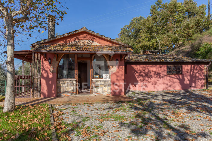 Image No.41-4 Bed Country House for sale