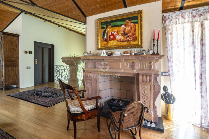 Image No.22-5 Bed Villa for sale