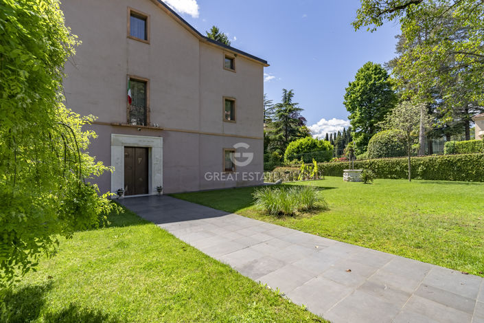 Image No.8-Villa de 5 chambres à vendre à Tremezzina