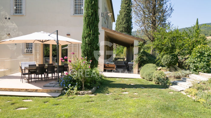 Image No.17-6 Bed Country House for sale