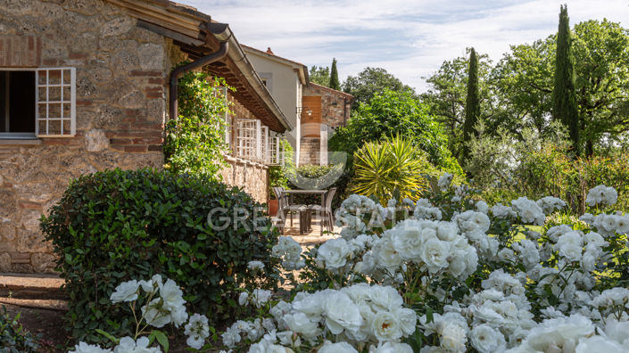 Image No.23-6 Bed Country House for sale