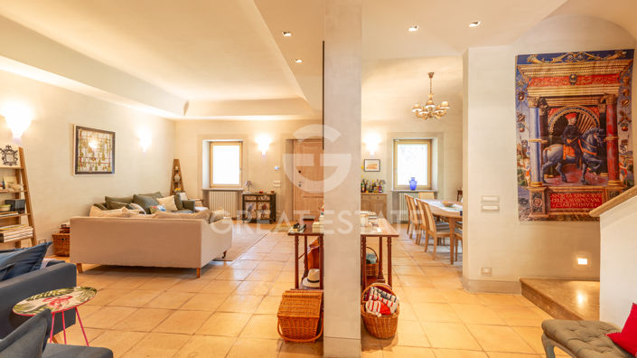 Image No.40-6 Bed Country House for sale