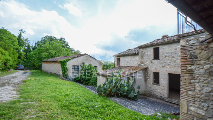 Image No.9-4 Bed Country House for sale