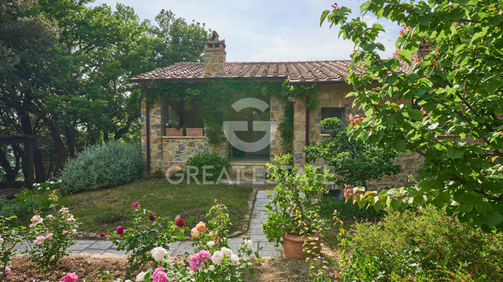 Image No.14-3 Bed Country House for sale