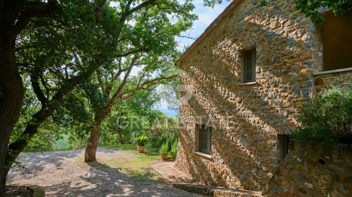 Image No.9-3 Bed Country House for sale