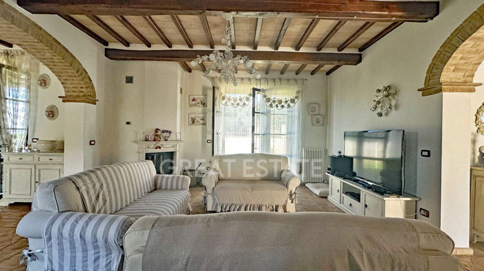 Image No.18-3 Bed Country House for sale