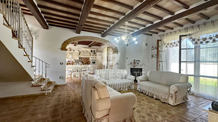 Image No.3-3 Bed Country House for sale