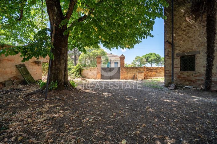 Image No.10-8 Bed Country House for sale