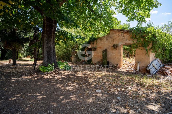 Image No.12-8 Bed Country House for sale