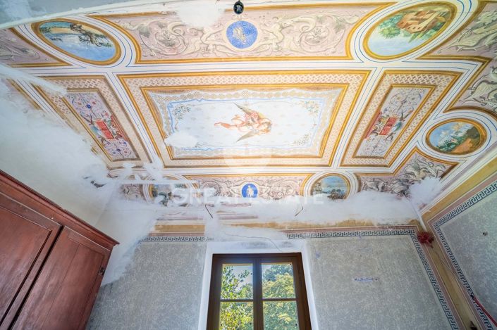 Image No.26-8 Bed Country House for sale