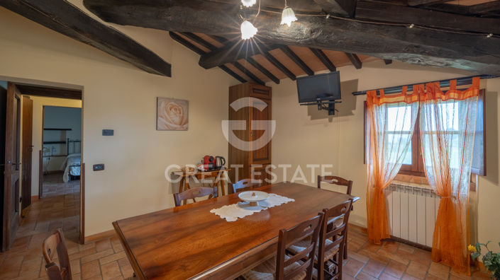 Image No.34-13 Bed Farmhouse for sale