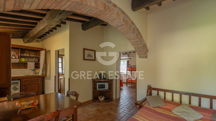 Image No.54-13 Bed Farmhouse for sale