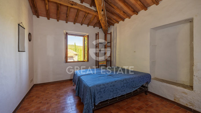 Image No.26-5 Bed Country House for sale