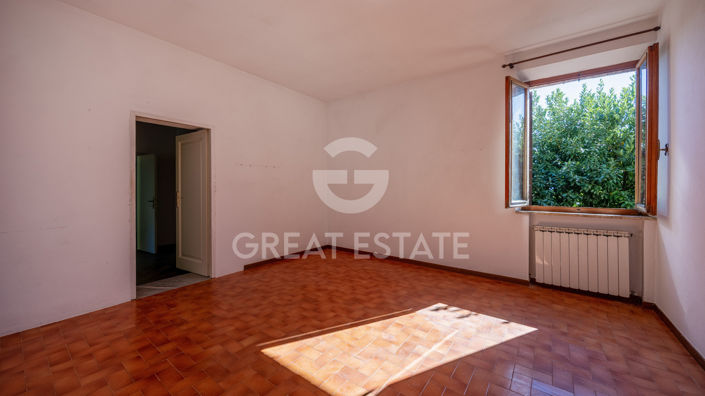 Image No.34-5 Bed Country House for sale