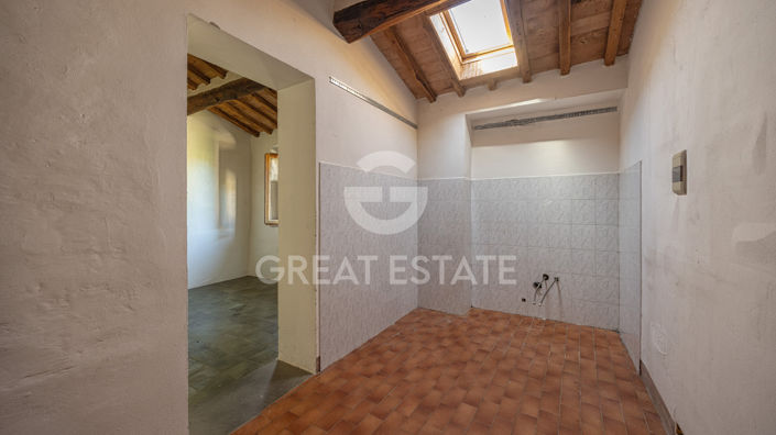 Image No.36-5 Bed Country House for sale