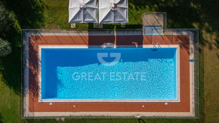 Image No.13-8 Bed Country House for sale