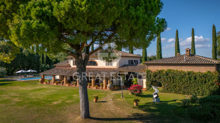 Image No.16-8 Bed Country House for sale