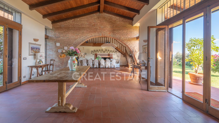 Image No.22-8 Bed Country House for sale