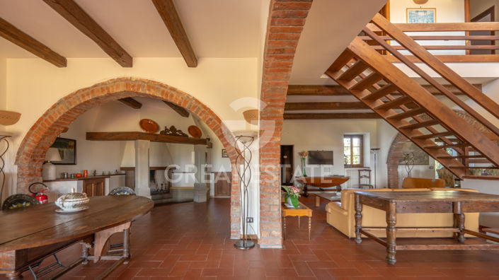 Image No.30-8 Bed Country House for sale