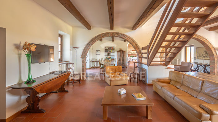 Image No.31-8 Bed Country House for sale