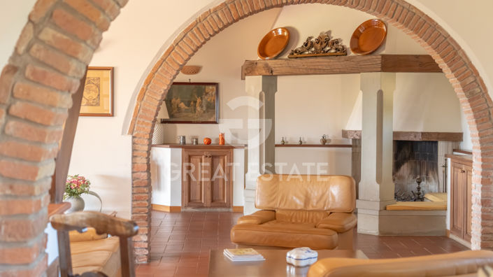 Image No.32-8 Bed Country House for sale