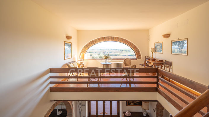 Image No.38-8 Bed Country House for sale