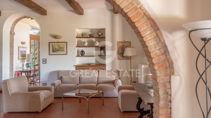 Image No.7-8 Bed Country House for sale