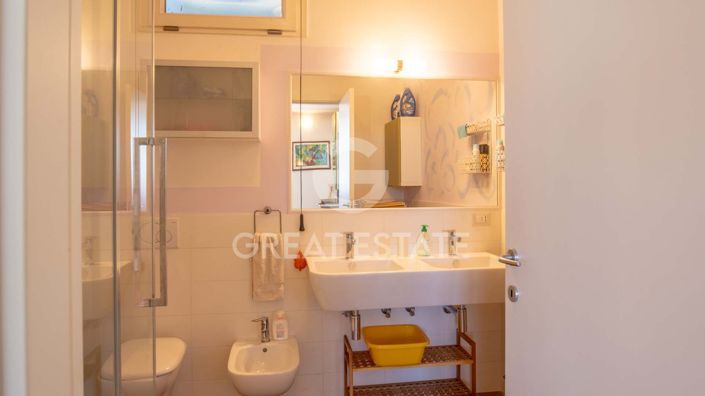 Image No.38-3 Bed Villa for sale