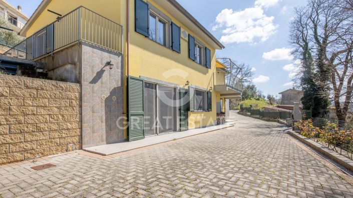 Image No.8-3 Bed Villa for sale