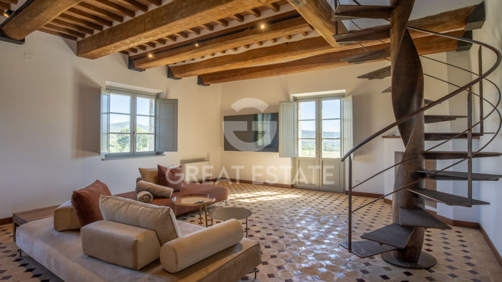 Image No.10-4 Bed Country House for sale